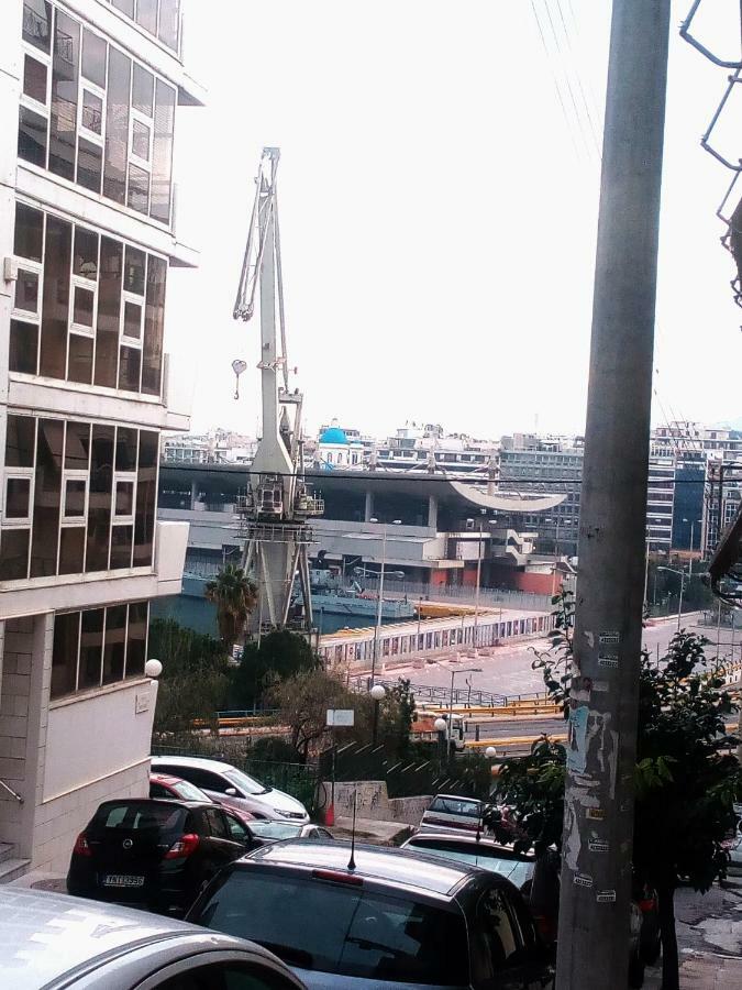 Φωτεινό Διαμέρισμα Πειραιας بيرايوس المظهر الخارجي الصورة